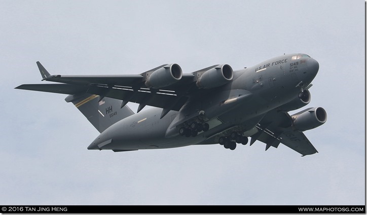 2. Showing off the landing gears of the C17