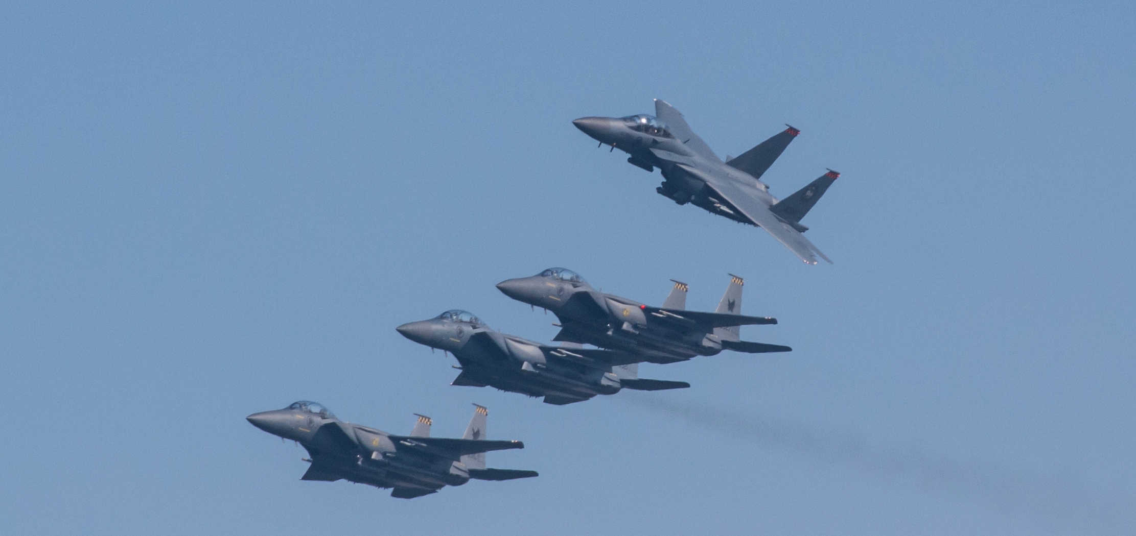 RSAF F-15SG doing Final Flight for Out-going Chief of Air Force on 11 Mar 2016