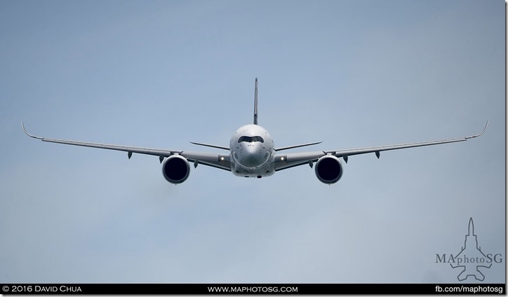 Frontal profile of the Airbus A350-900 XWB