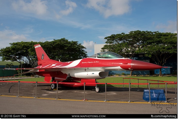 Black Knights F-16C for Visitors to take photos