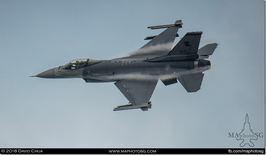 F-16C Escorting the unidentified aircraft