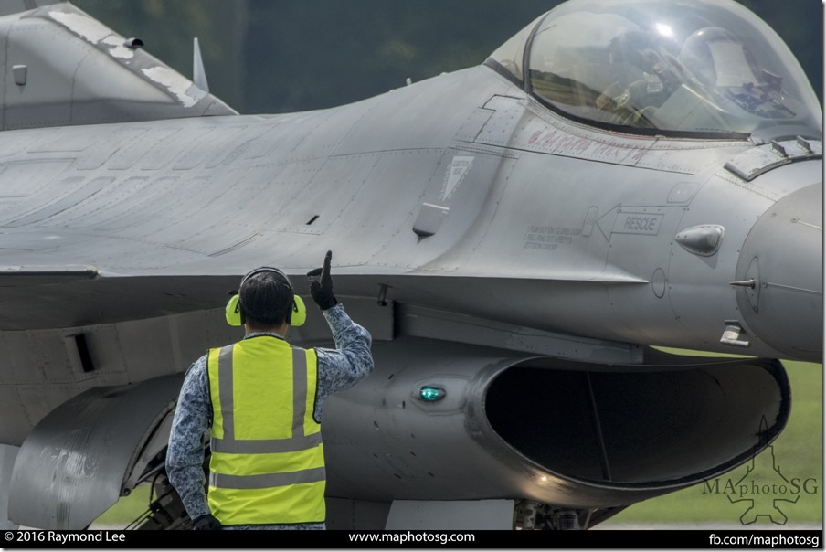F-16C Ready for takeoff