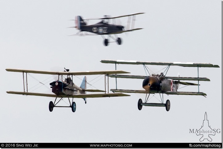 Royal Aircraft Factory SE5a and a Fokker DR.1 (the most famous piece being the one flown by the Red Baron – Manfred von Richthofen) simulating a mock dogfight during the First World War.