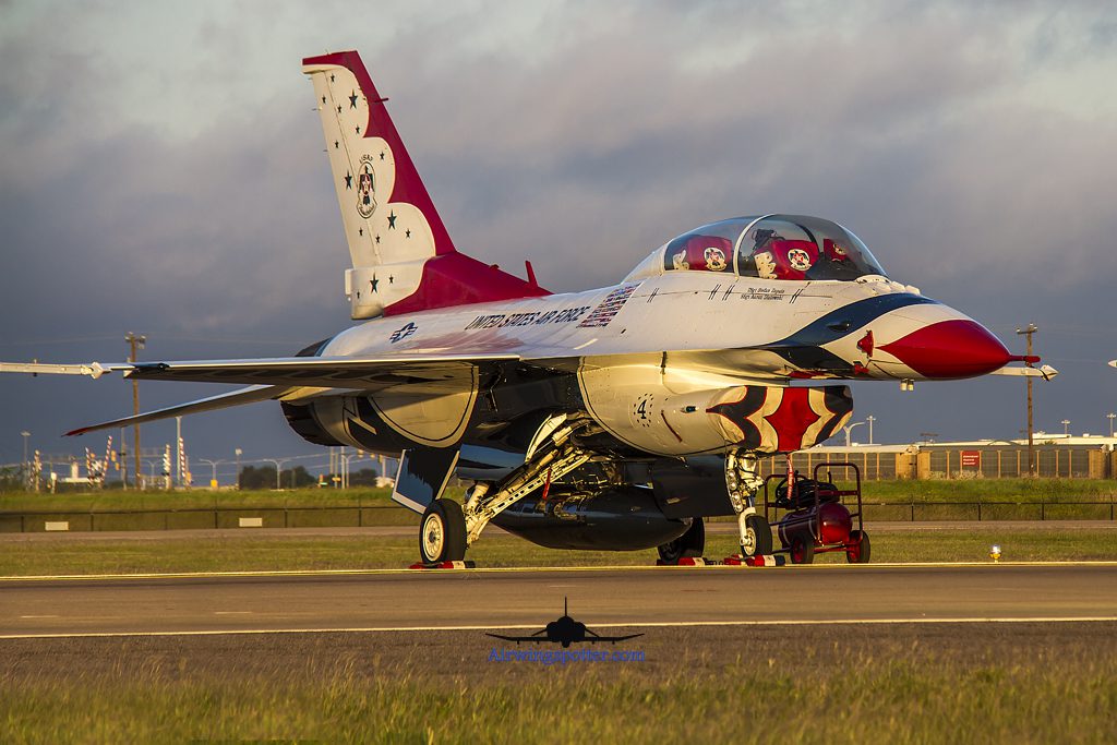 Thunder Birds at Alliance airshow airwingspotter.com