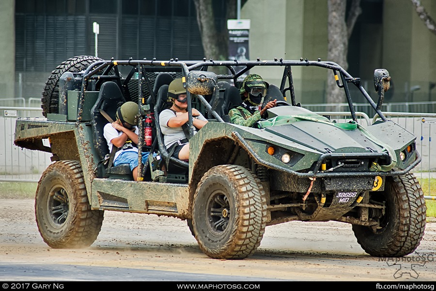 Army Open House 2017 at F1 Pit - Battle Rides