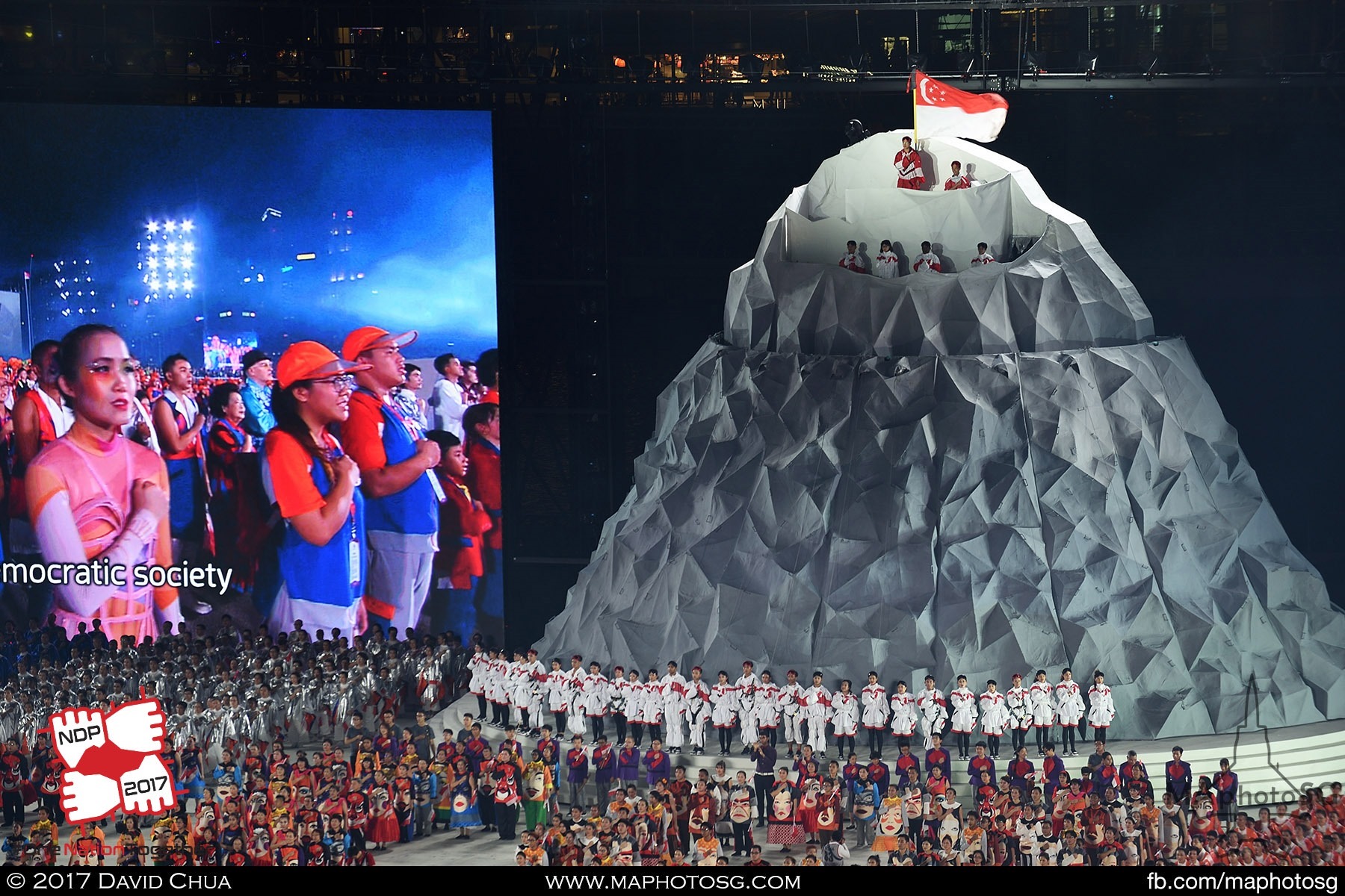 37. Finale of Act 6 : #OneNationTogether as all participants and spectators recite the National Pledge together.