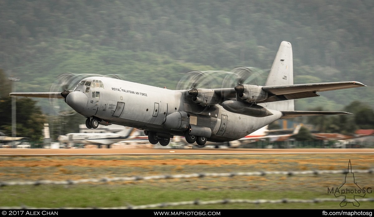 RMAF C-130H Hercules takes off from Langkawi International Airport during LIMA 2017