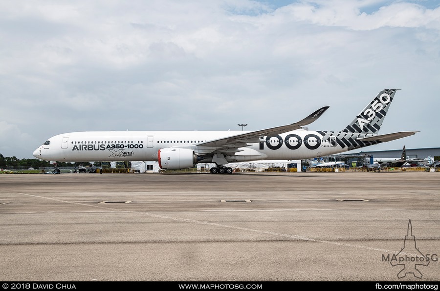 Airbus A350-1000 Carbon Livery