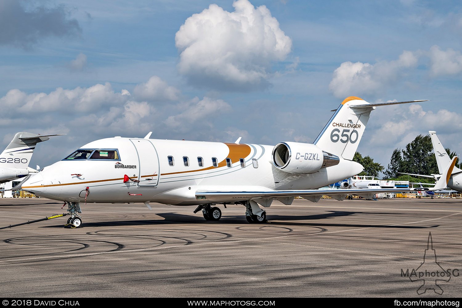 Bombardier Challenger 650 (C-GZKL)