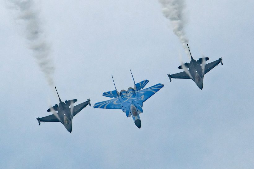 RSAF50 F-15SG and 2 F-16Cs