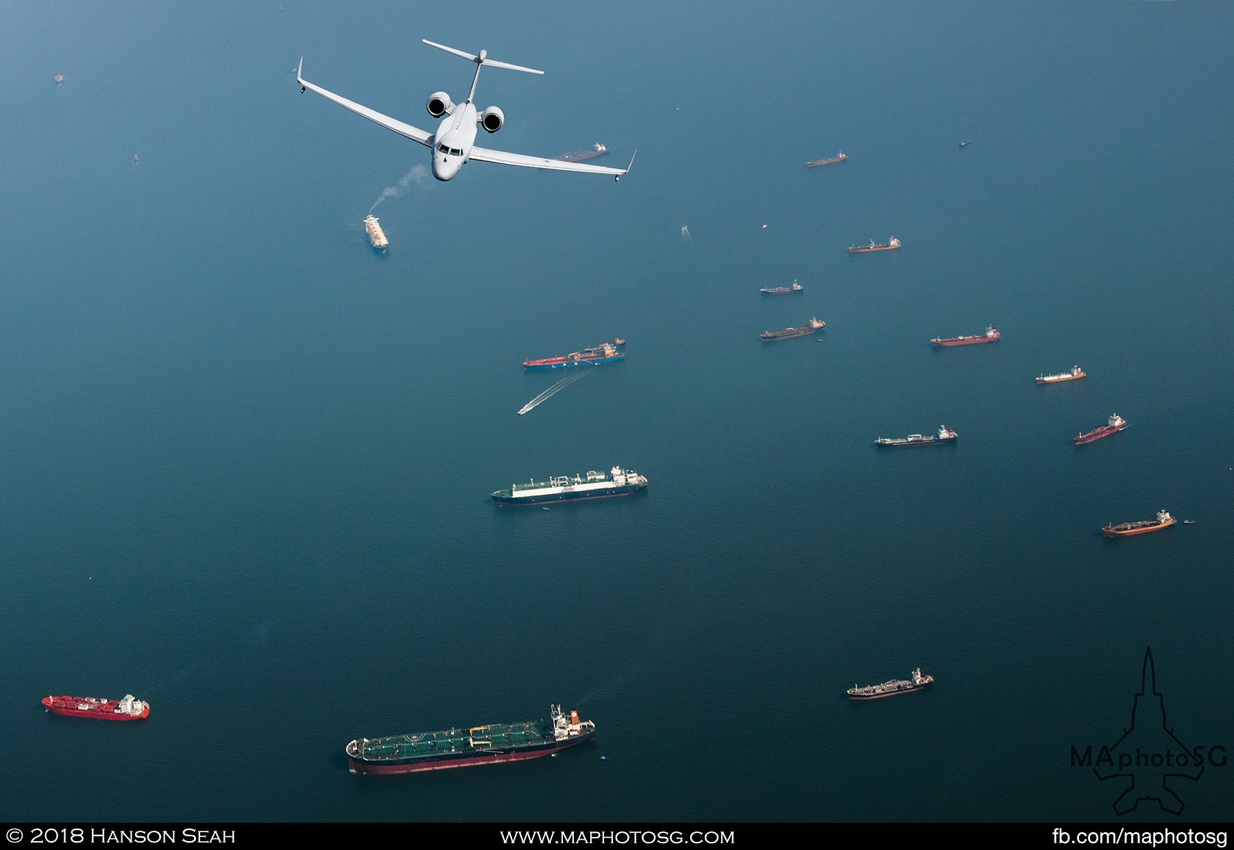 Gulfstream G550 CAEWS as seen from the boom operator’s position on the KC-135R Stratotanker