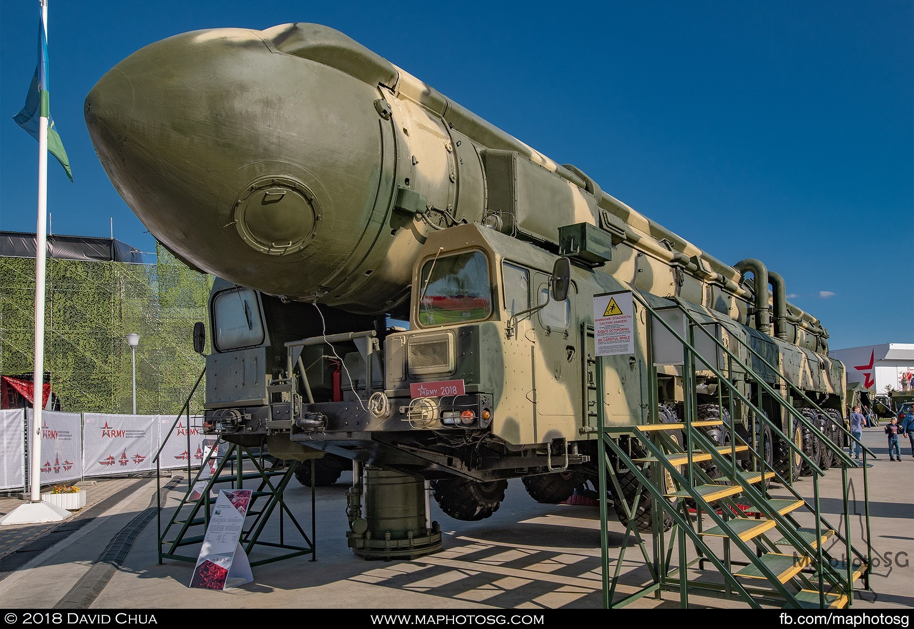 04. Mobile ballistic missle launcher 15U168 Topol.