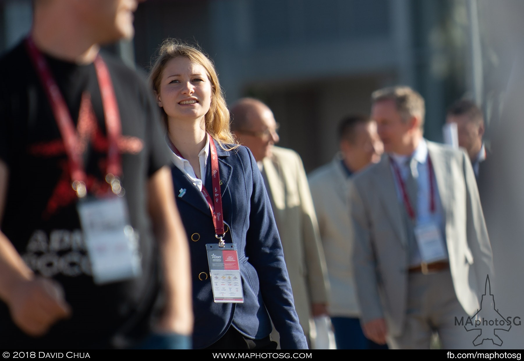 06. A lady visitor at the ARMY2018 exhibition