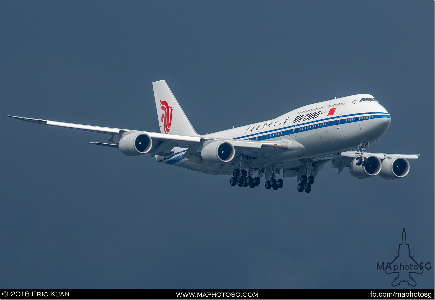 01. Ferrying Premier Li Keqiang is the Air China Boeing 747