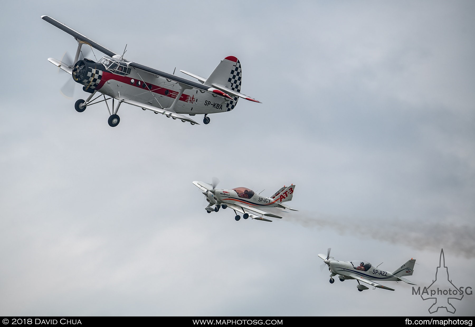 17. Fundacja Bialo Czerwone Skrzydla Antonov An-2 and AT-3s in formation