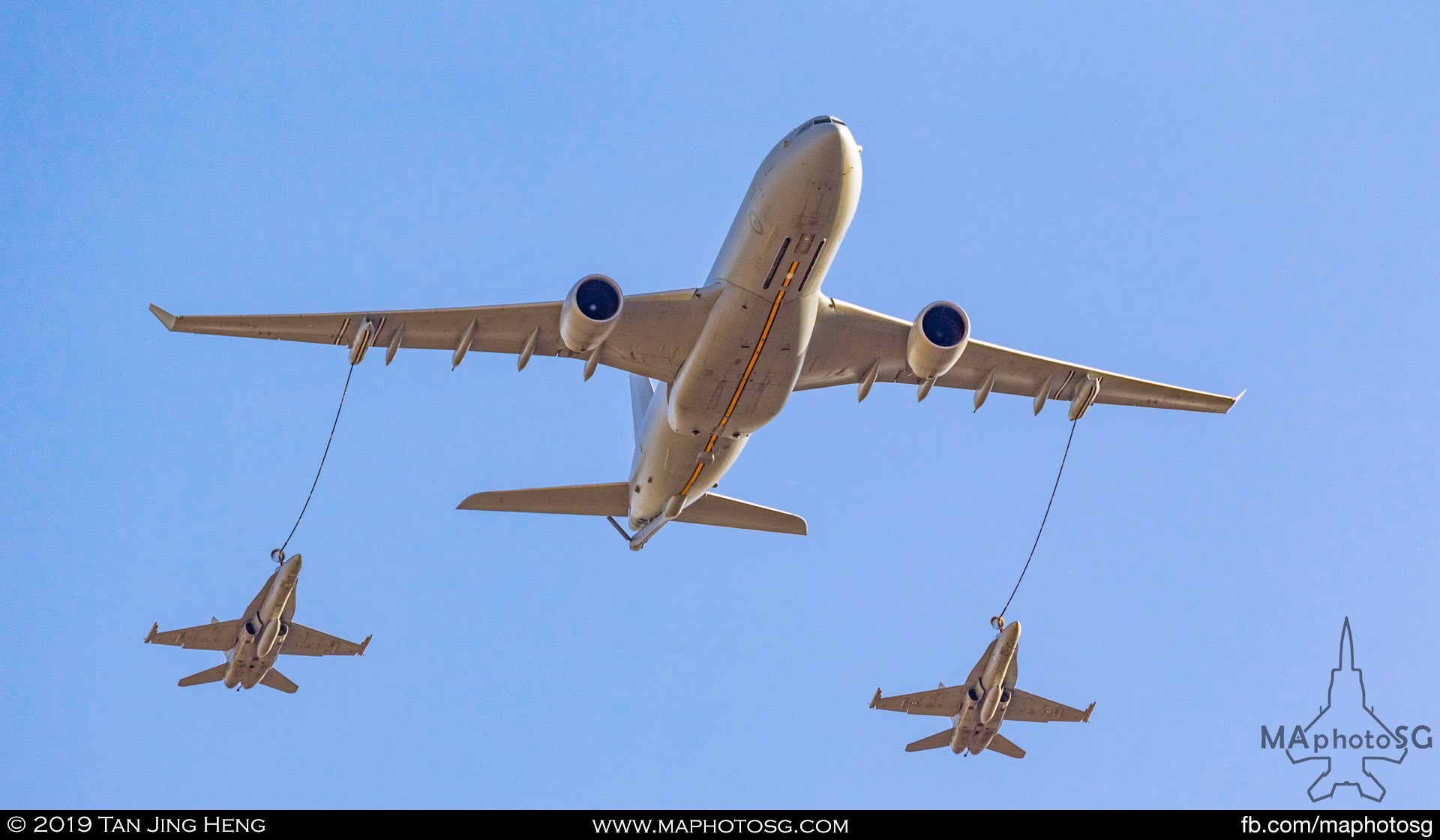 RAAF KC-30A MRTT refuelling 2 F/A-18 Hornets