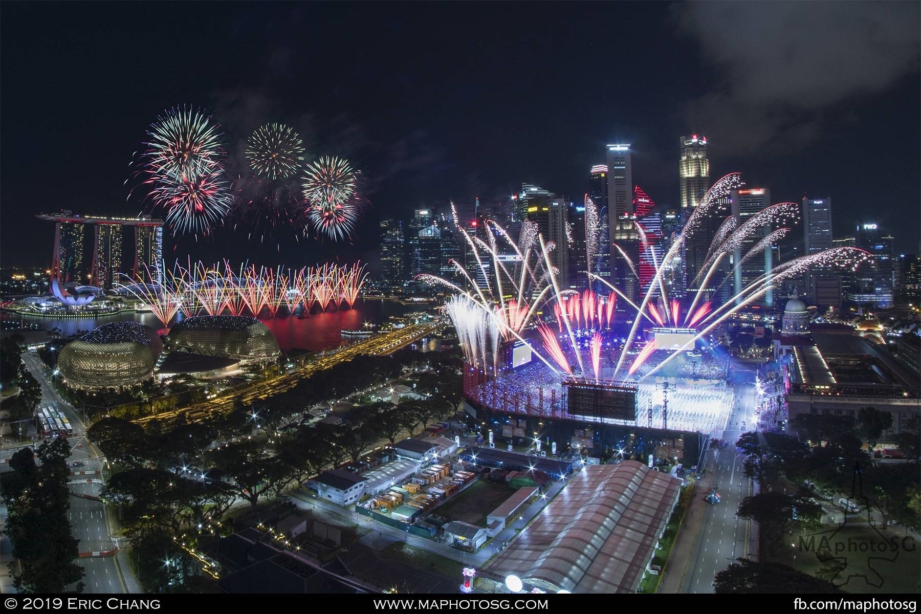 Finale fireworks around the Padang and Marina Bay area