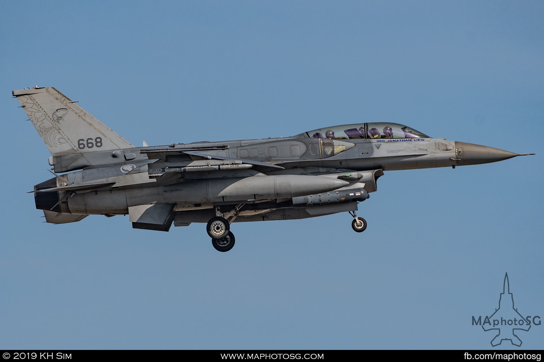 145 SQN F-16D+ (668)