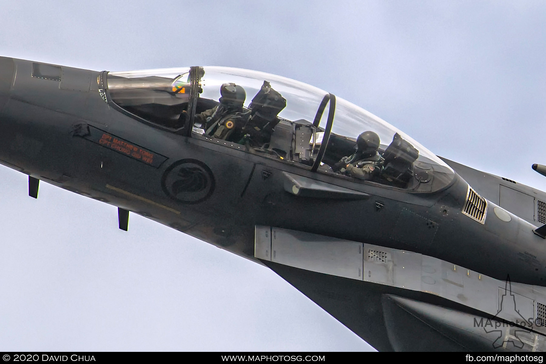 Flight crew of a F-15SG during take off from Paya Lebar Airbase for the Roar of Unity flypast.