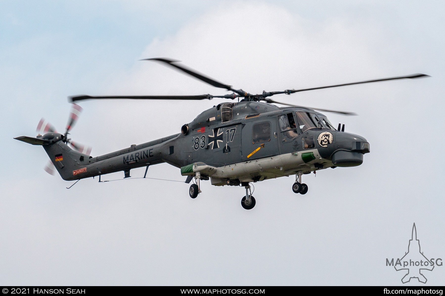 11 January 2022: 83+17 Lynx Mk88a from German Navy's frigate Bayern on approach to PLAB