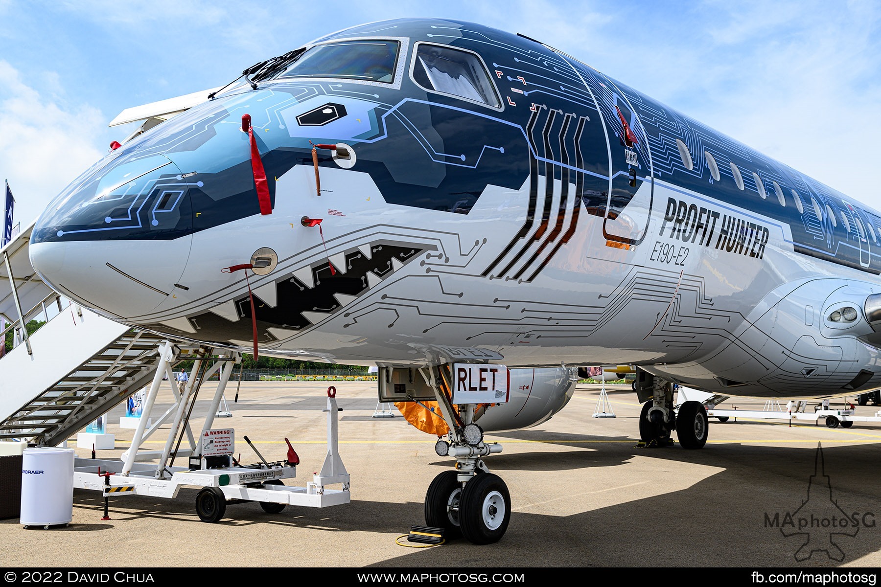 Embraer E190-E2 Profit Hunter shark livery